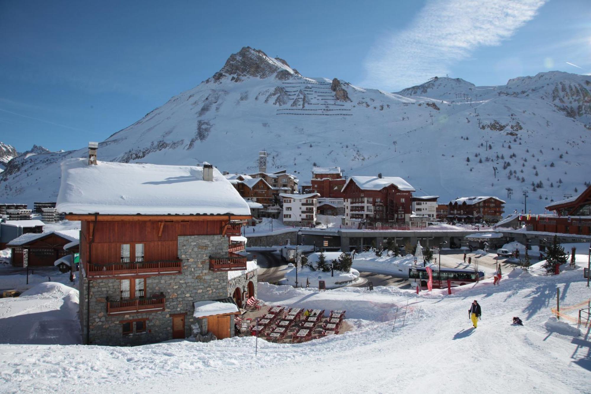 Residences Village Montana By Les Etincelles Тінь Екстер'єр фото