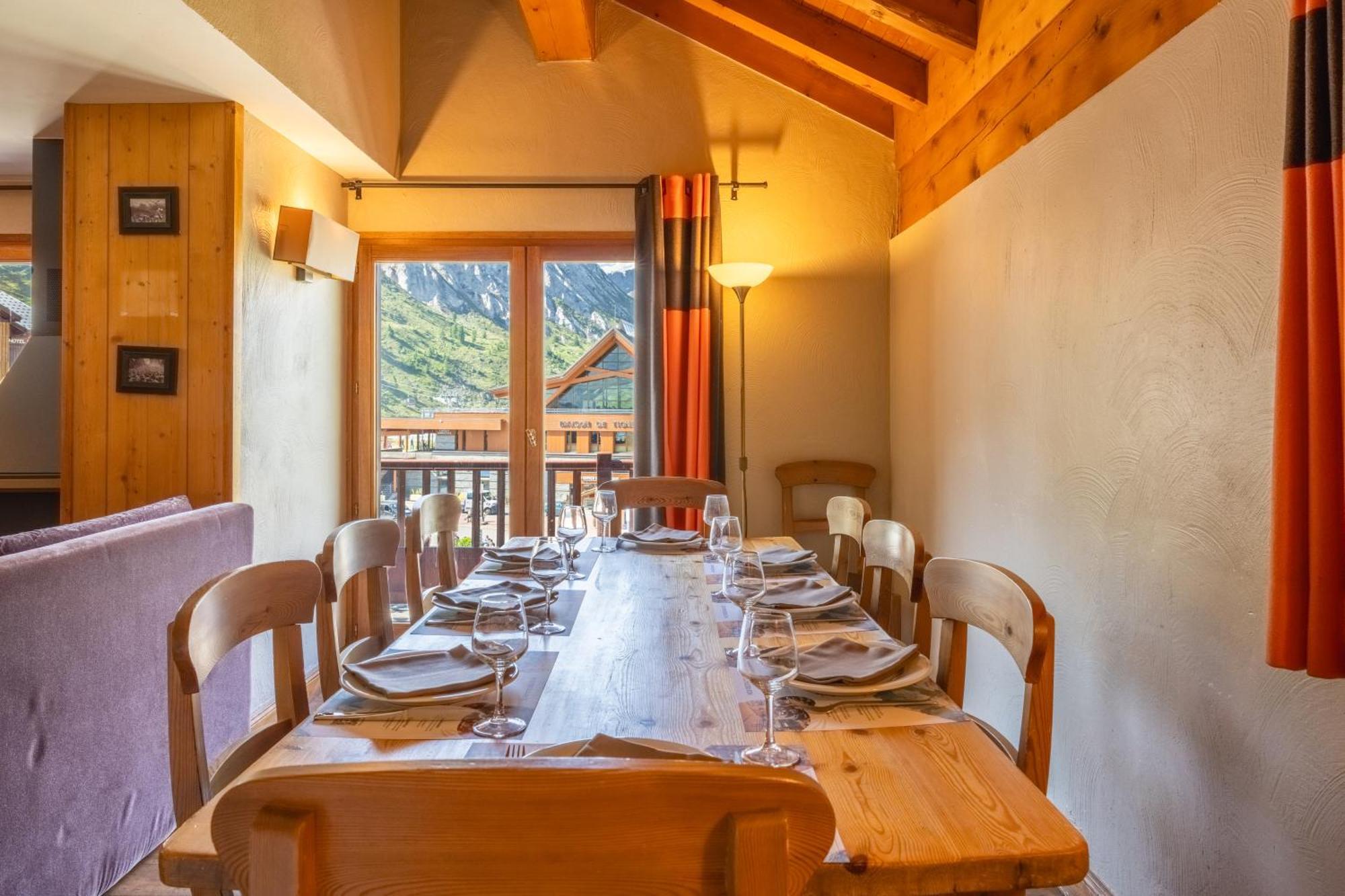 Residences Village Montana By Les Etincelles Тінь Екстер'єр фото